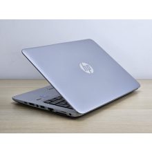HP EliteBook 820 G4 Laptop / i5-7300U / 8GB RAM / 256GB SSD / Magyar billentyűzet