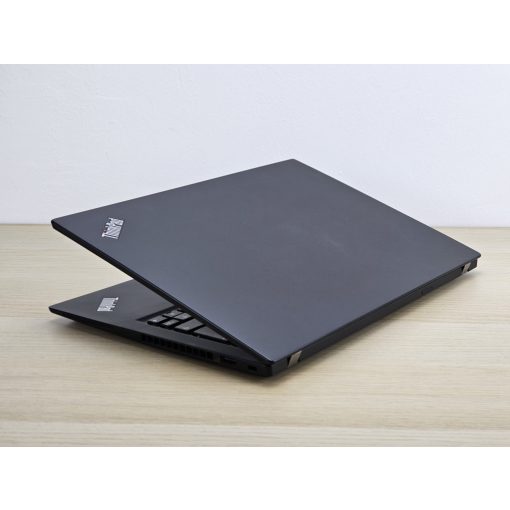Lenovo ThinkPad T14s Gen 1 / i7-10610U / 16GB RAM / 512GB SSD / Magyar billentyűzet