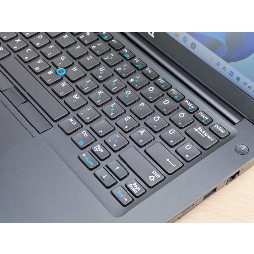 Dell Latitude 7480 Laptop / i5-6300U / 16GB RAM / 256GB SSD / Magyar billentyűzet