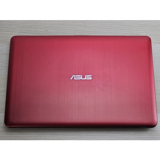 Asus X540L 15 Laptop / i3-5005U / 4GB RAM / 128GB SSD / Magyar billentyűzet