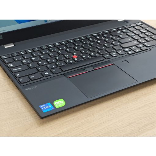 Lenovo ThinkPad P15s + Nvidia / i7-1165G7 / 32GB RAM / 512GB SSD / Magyar billentyűzet
