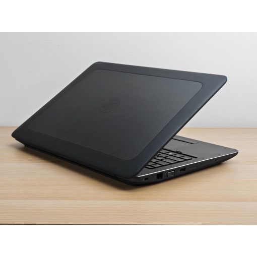 HP Zbook 15 G3 + NVIDIA / i7-6700HQ / 16GB RAM / 256GB SSD / Magyar billentyűzet