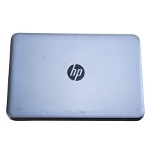 HP Pavilion 13 Laptop /  i3-5010U / 4GB RAM / 128GB SSD