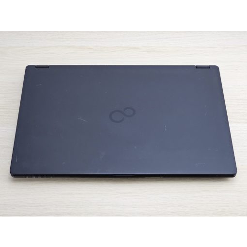 Fujitsu LifeBook U758 Laptop / i7-8350U / 8GB RAM / 256GB SSD / Magyar billentyűzet