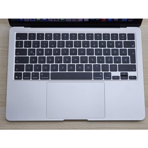 Apple MacBook Air 13 A3240 (2025) / M4 / 16GB RAM / 256GB SSD