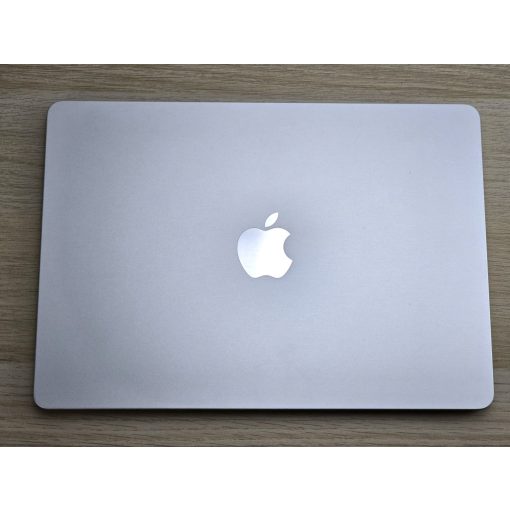 Apple MacBook Air 13 A3240 (2025) / M4 / 16GB RAM / 256GB SSD