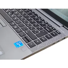 HP Zbook Firefly 14 G8 Laptop + Iris Xe / i5-1145G7 / 16GB RAM / 256GB SSD / Magyar billentyűzet