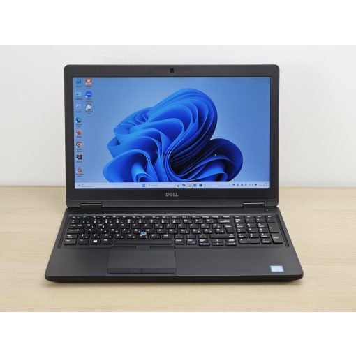 Dell Latitude 5590 laptop / i5-8350U / 8GB RAM / 256GB SSD / Magyar billentyűzet 