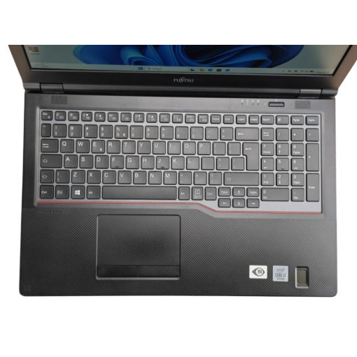 Fujitsu LifeBook E5510 Laptop / i7-10510U / 8GB RAM / 256GB SSD
