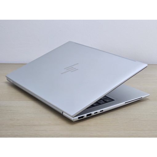 HP EliteBook 840 G9 – i7-1270P, 16GB RAM, 512GB SSD