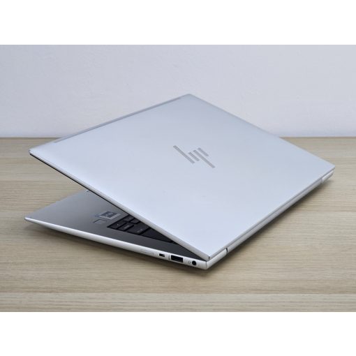 HP EliteBook 840 G9 – i7-1270P, 16GB RAM, 512GB SSD