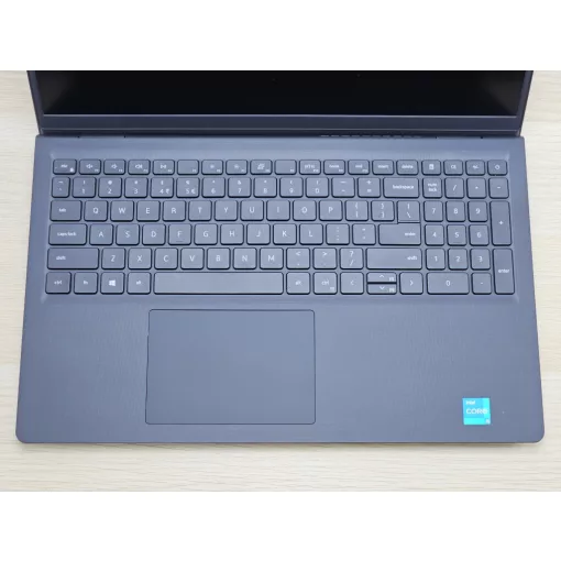 Dell Latitude 15 3510 + Iris / i5-10210U / 8GB RAM / 256GB SSD