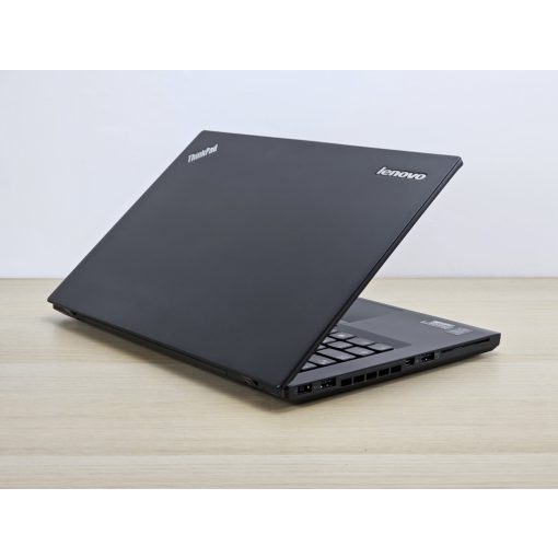 Lenovo ThinkPad Laptop T450s / i5-5300U / 4GB RAM / 256GB SSD 