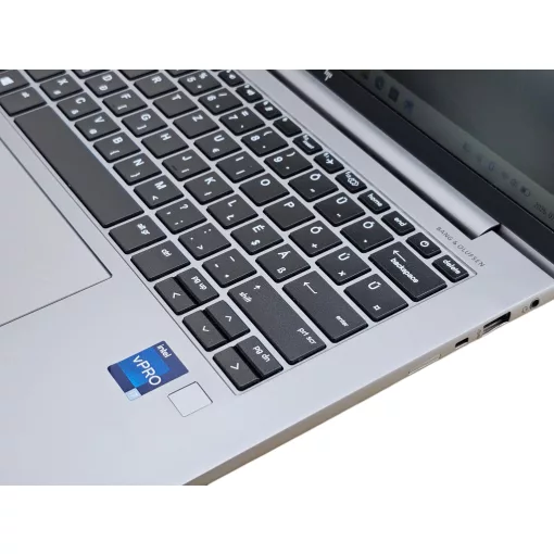 HP Zbook Firefly 14 G9 Laptop / i7-1270P / 16GB RAM / 512GB SSD / Magyar billentyűzet