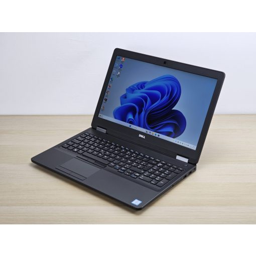 Dell Latitude E5570 használt laptop i5-6300U processzorral, 8GB RAM-mal és 256B SSD-vel