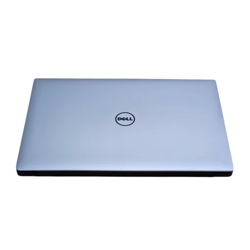 Dell Precision 5520 + Nvidia / i7-7820HQ / 12GB RAM / 256GB SSD