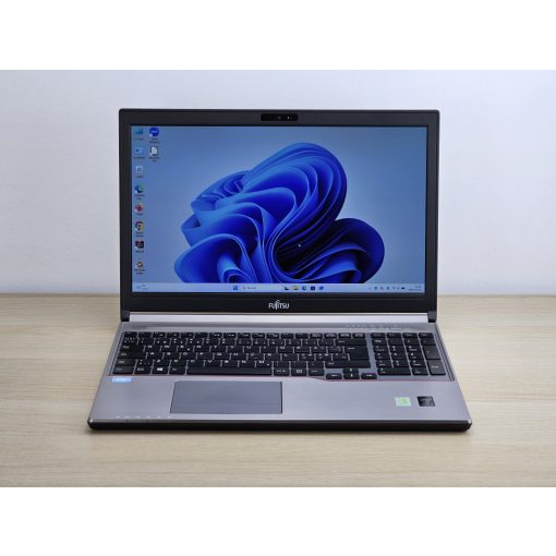 Fujitsu LifeBook E754 Laptop / i5-4210M / 8GB RAM / 128GB SSD