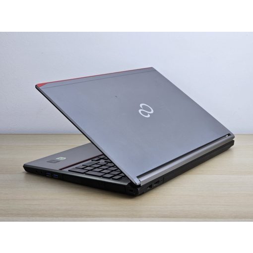 Fujitsu LifeBook E754 Laptop / i5-4210M / 8GB RAM / 128GB SSD