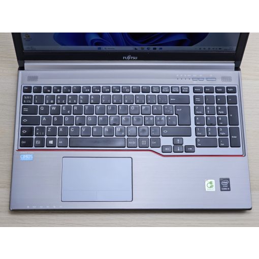 Fujitsu LifeBook E754 Laptop / i5-4210M / 8GB RAM / 128GB SSD