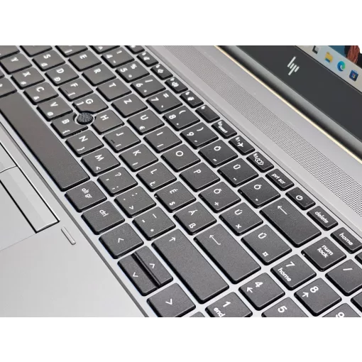 HP Zbook Fury 15 G7 Laptop + NVIDIA / i5-10400H / 32GB RAM / 512GB SSD / Magyar billentyűzet