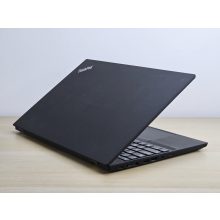 Lenovo ThinkPad T15 Gen 1 / i7-10610U / 16GB RAM / 512B SSD / Magyar billentyűzet