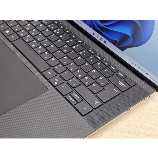 Haszált Dell Precision 5550 laptop, Intel i7-10850H, 16GB RAM, 512 SSD, felújított, garanciával