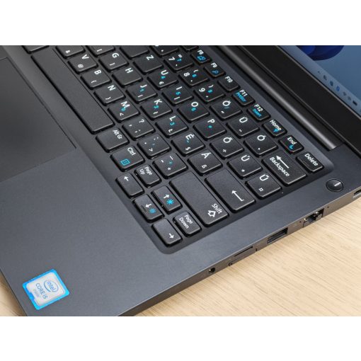 Dell Latitude 7280 Laptop, i5-6300U, 16GB RAM, 256GB SSD, Magyar billentyűzet