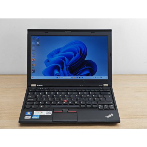 Lenovo ThinkPad X230 / i5-3320M / 8GB RAM / 256GB SSD A